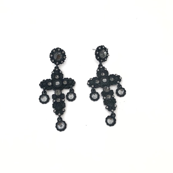 Brand New Earrings - Picture 3 of 4